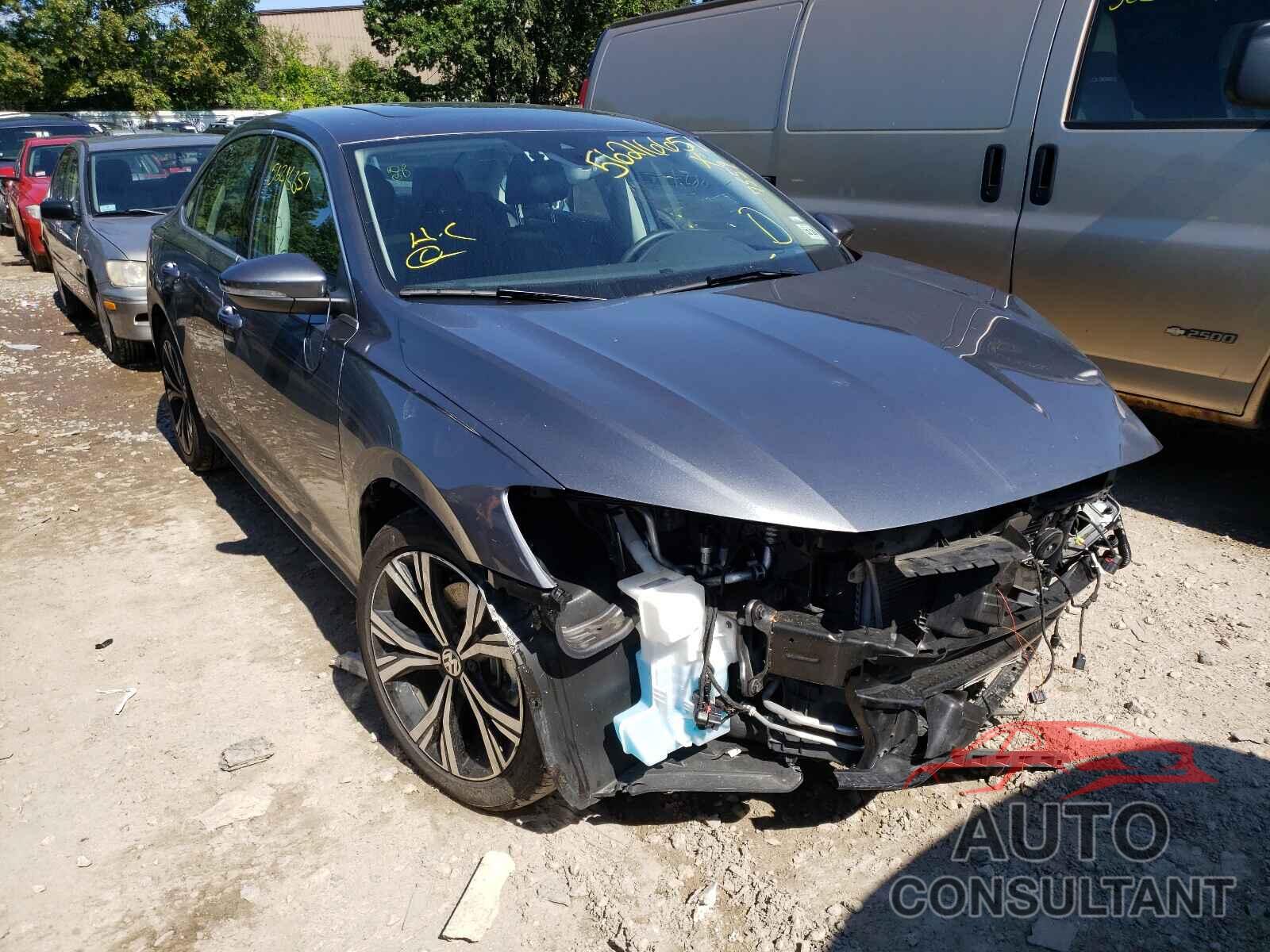 VOLKSWAGEN PASSAT 2021 - 1VWSA7A33MC001927