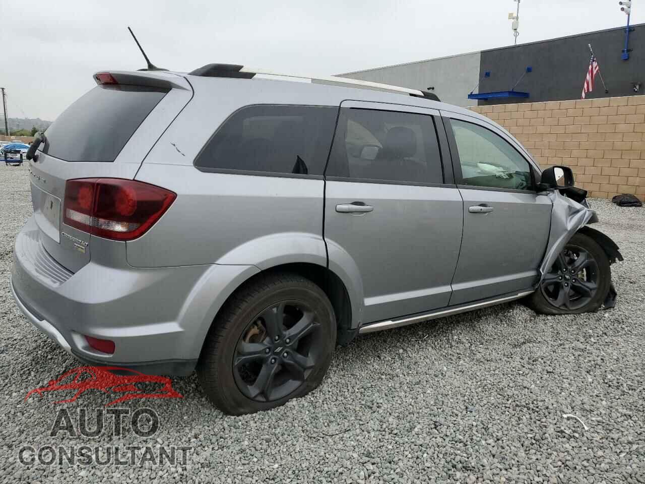 DODGE JOURNEY 2018 - 3C4PDCGGXJT379455