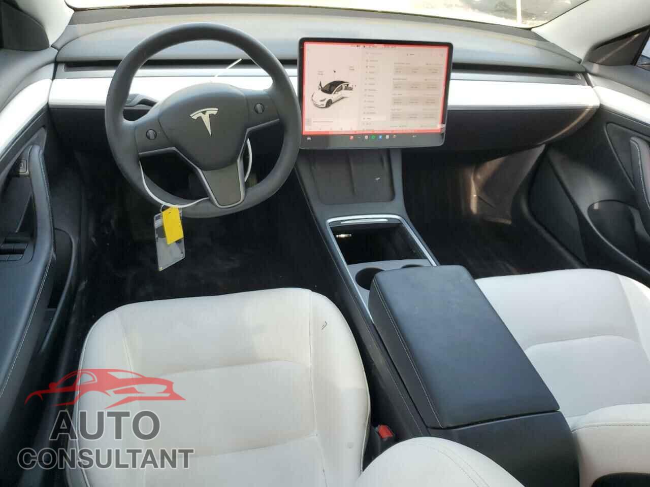 TESLA MODEL 3 2021 - 5YJ3E1EA2MF084092