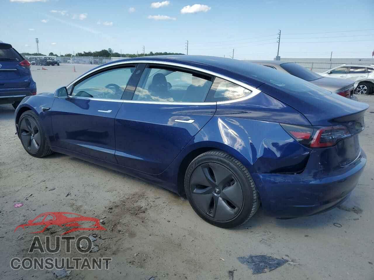 TESLA MODEL 3 2018 - 5YJ3E1EB0JF094527
