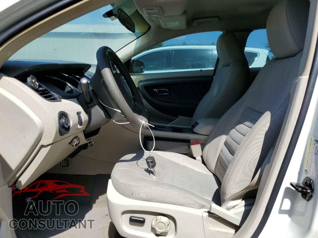 FORD TAURUS 2011 - 1FAHP2DW8BG141391