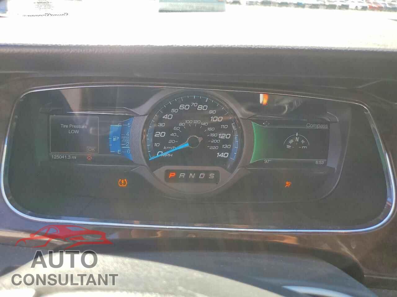 FORD TAURUS 2017 - 1FAHP2F85HG123552