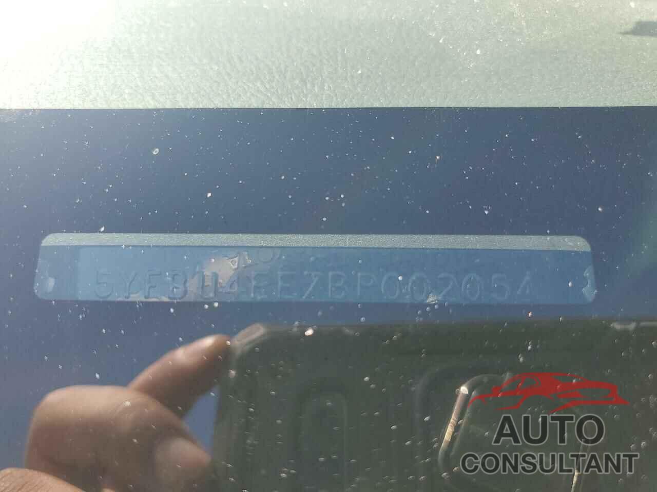 TOYOTA COROLLA 2011 - 5YFBU4EE7BP002054