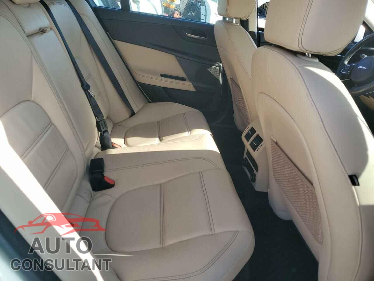 JAGUAR XE 2017 - SAJAE4BNXHA968653