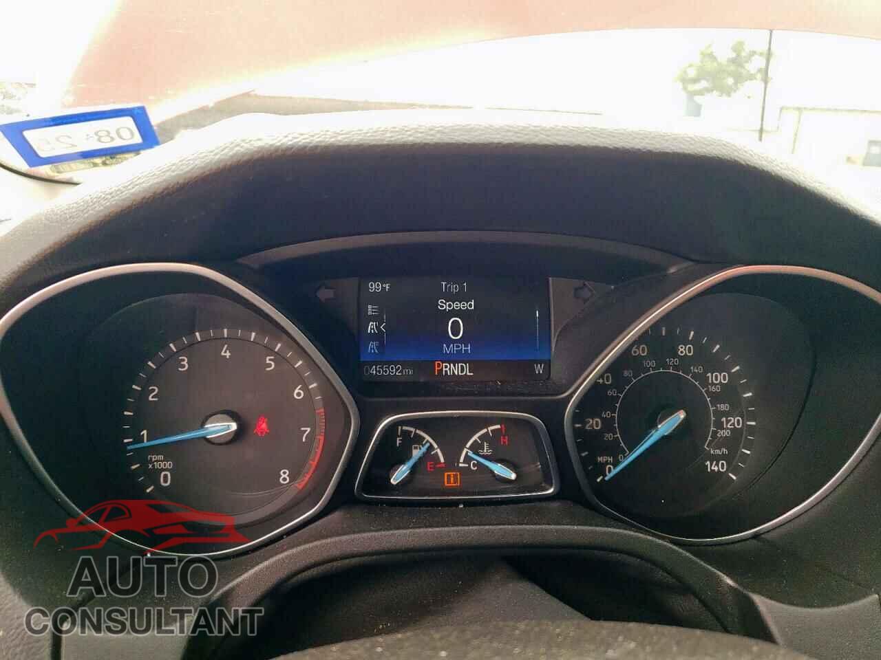 FORD FOCUS 2018 - 1FADP3F26JL302454