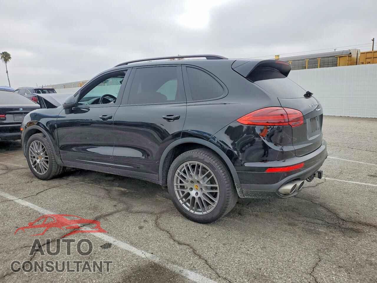 PORSCHE CAYENNE 2018 - WP1AB2A20JLA61311