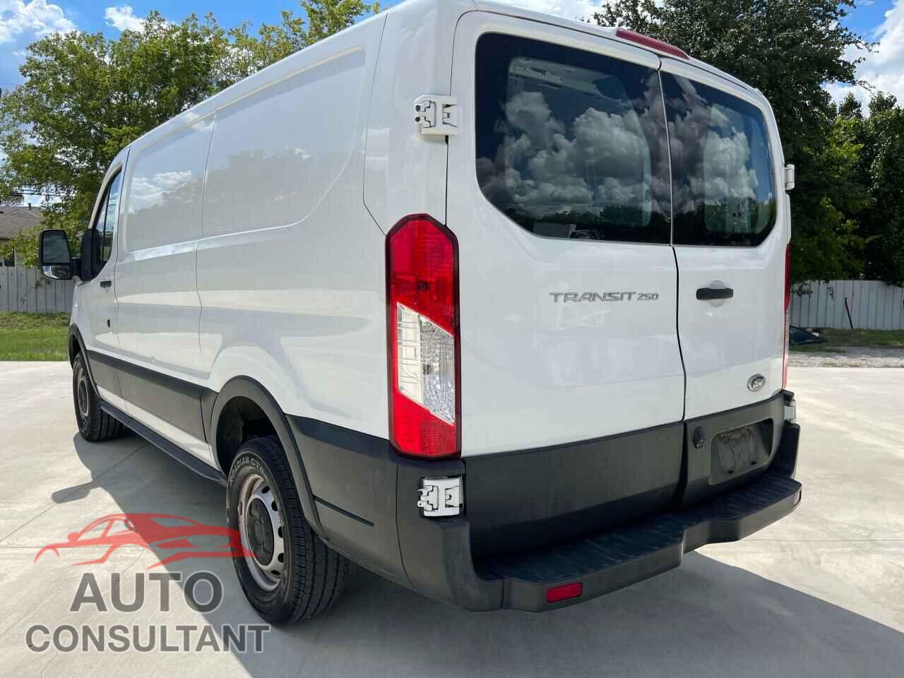 FORD TRANSIT 2016 - 1FTYR1YM8GKA23529