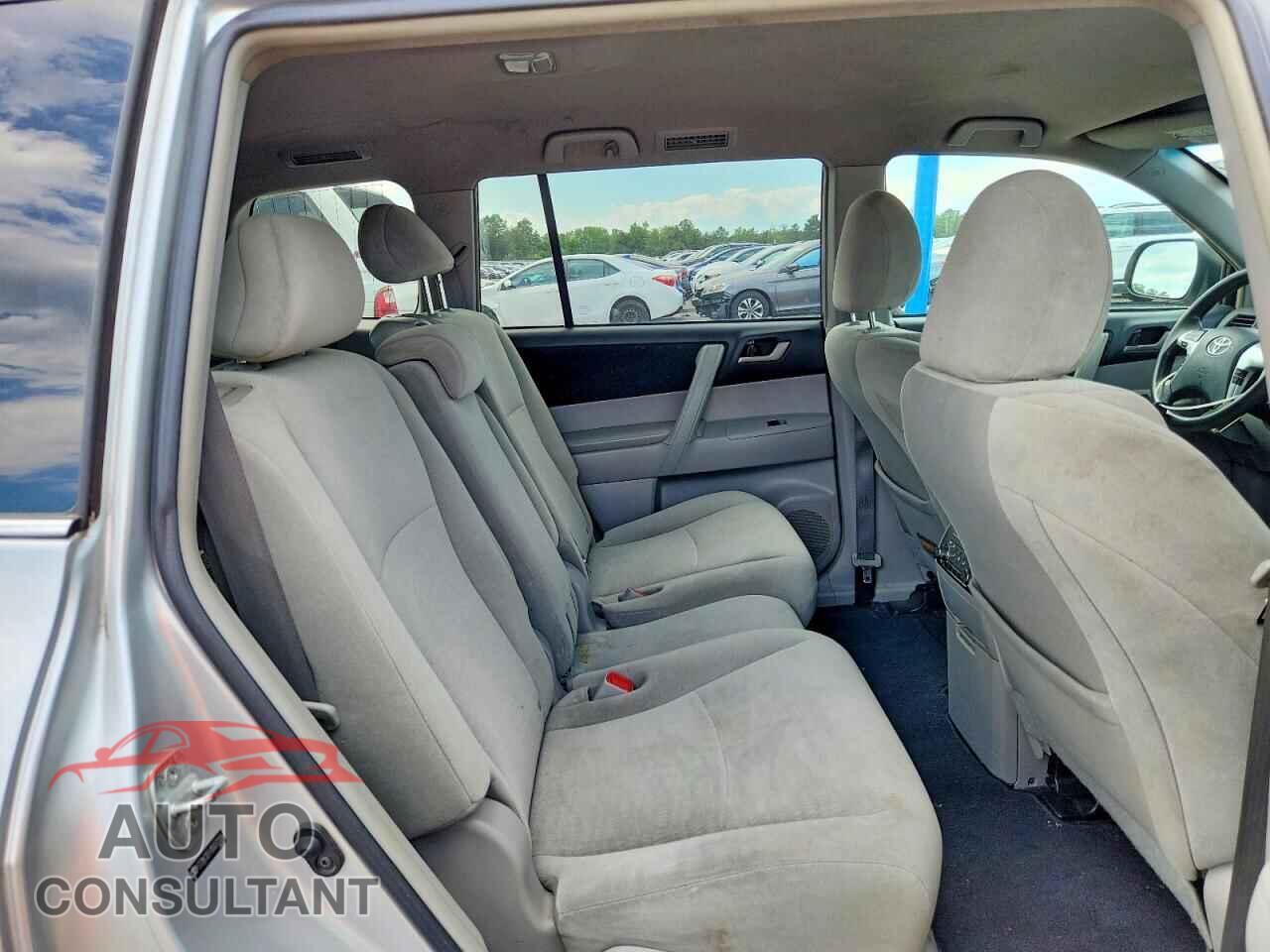 TOYOTA HIGHLANDER 2011 - 5TDBK3EH1BS073204