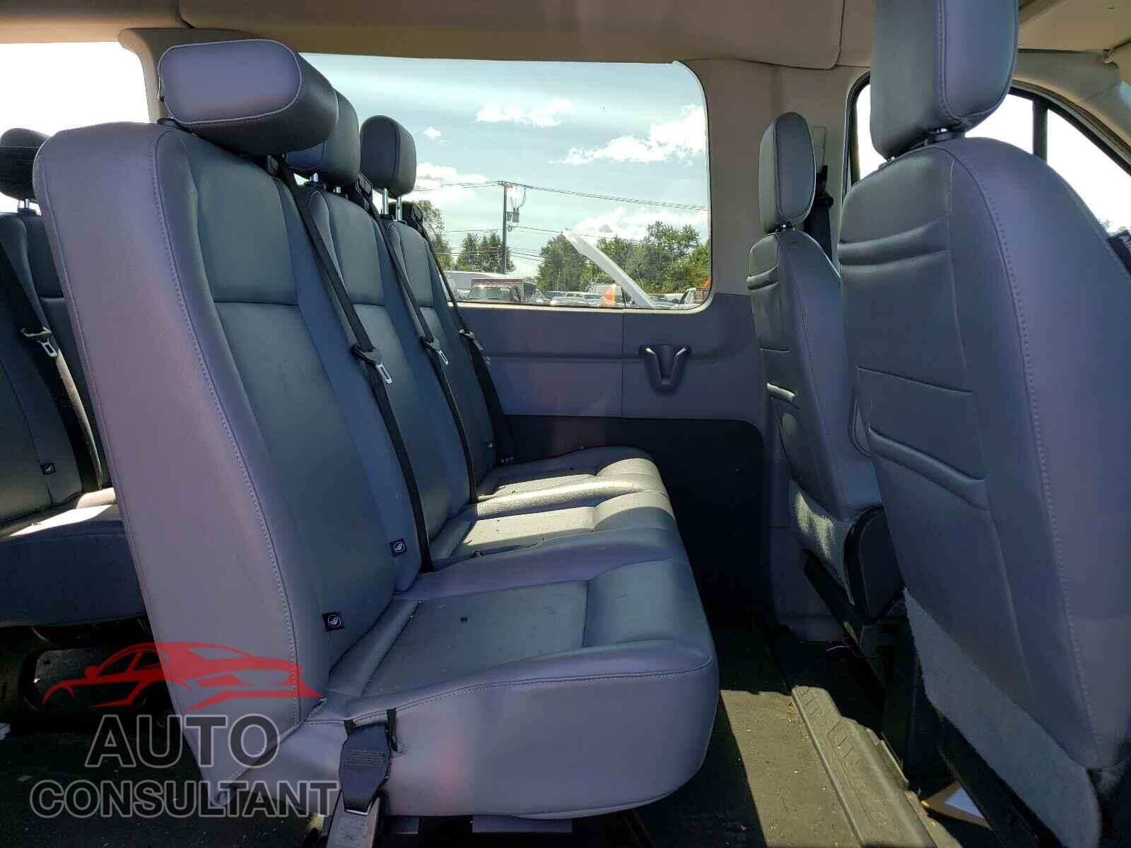 FORD TRANSIT CO 2017 - 1FBAX2CM0HKA33272