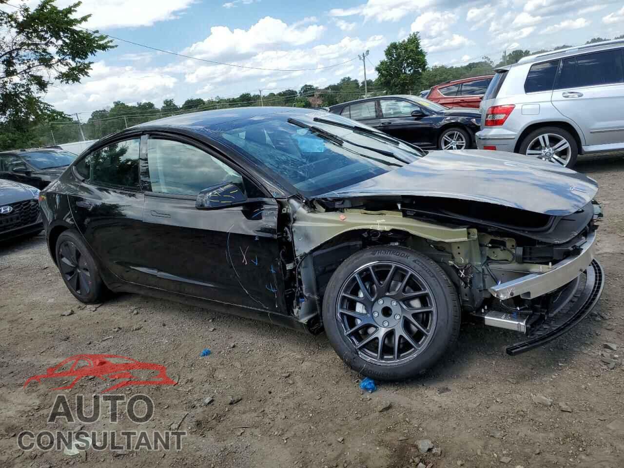 TESLA MODEL 3 2024 - 5YJ3E1EA0RF728468