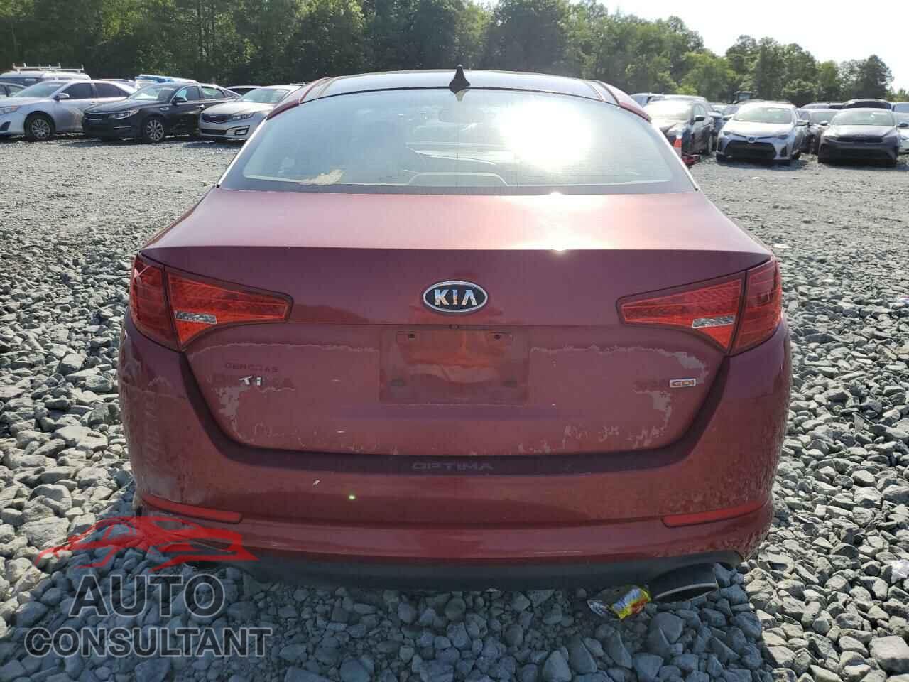 KIA OPTIMA 2011 - KNAGN4A75B5120818
