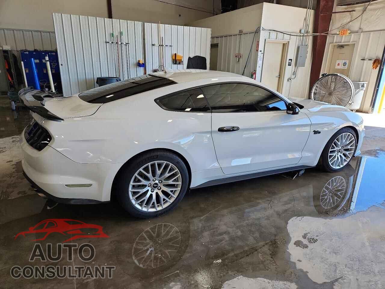 FORD MUSTANG 2021 - 1FA6P8CF9M5151423