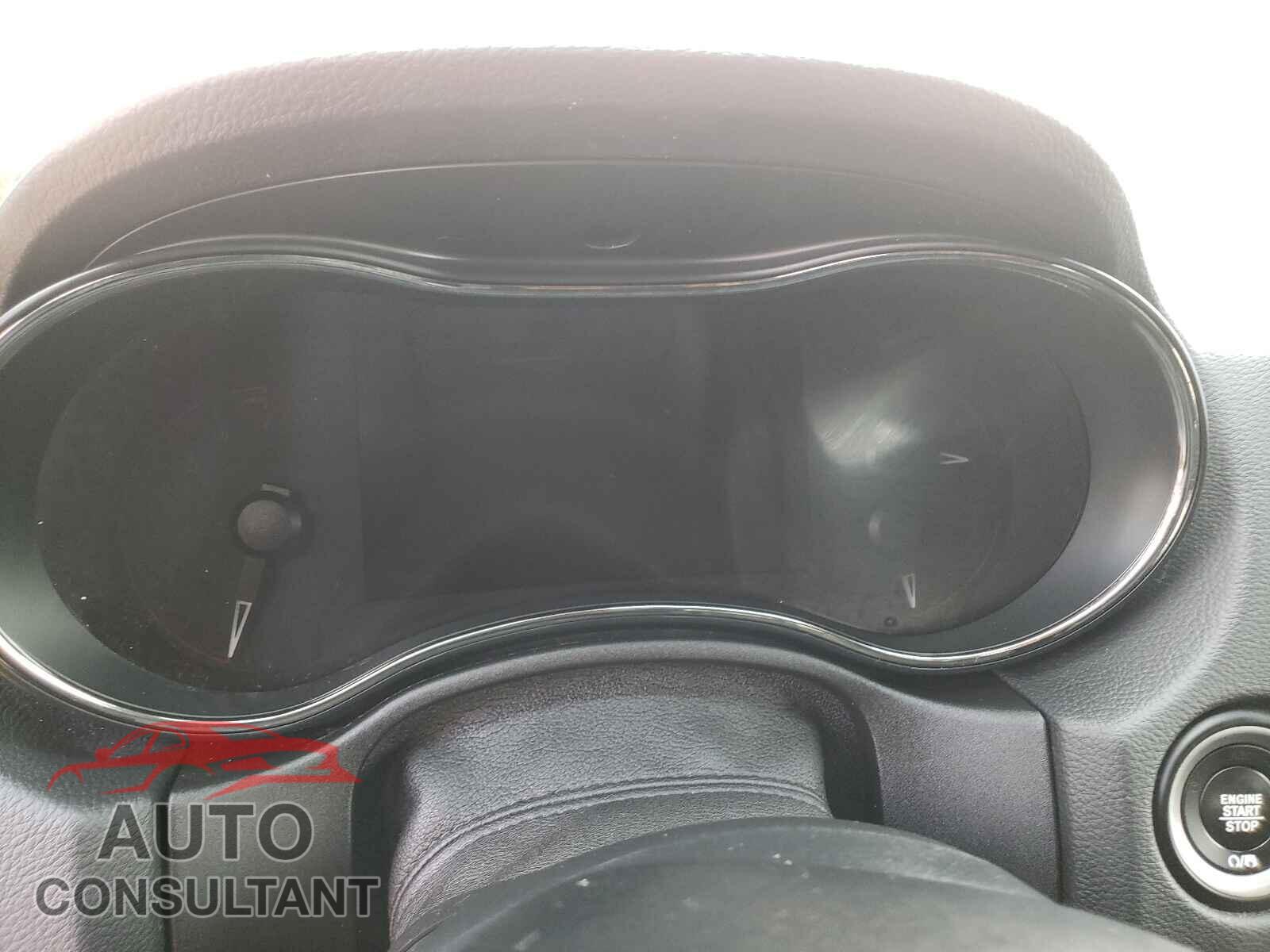 DODGE DURANGO 2018 - 1C4RDJDG1JC416468