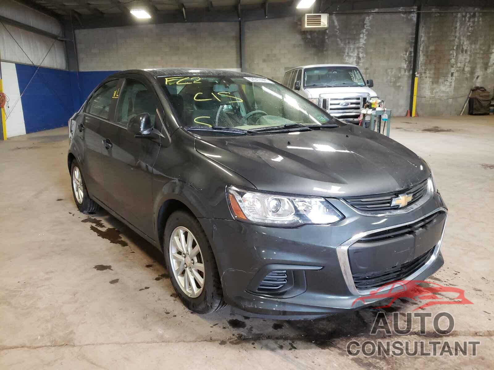 CHEVROLET SONIC 2017 - 1G1JD5SG8H4171432