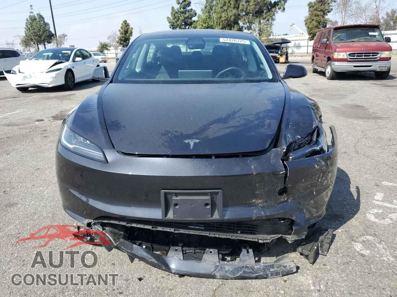 TESLA MODEL 3 2024 - 5YJ3E1EAXRF832630