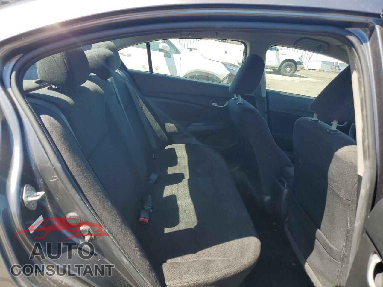 HONDA CIVIC 2013 - 2HGFB2F55DH585633