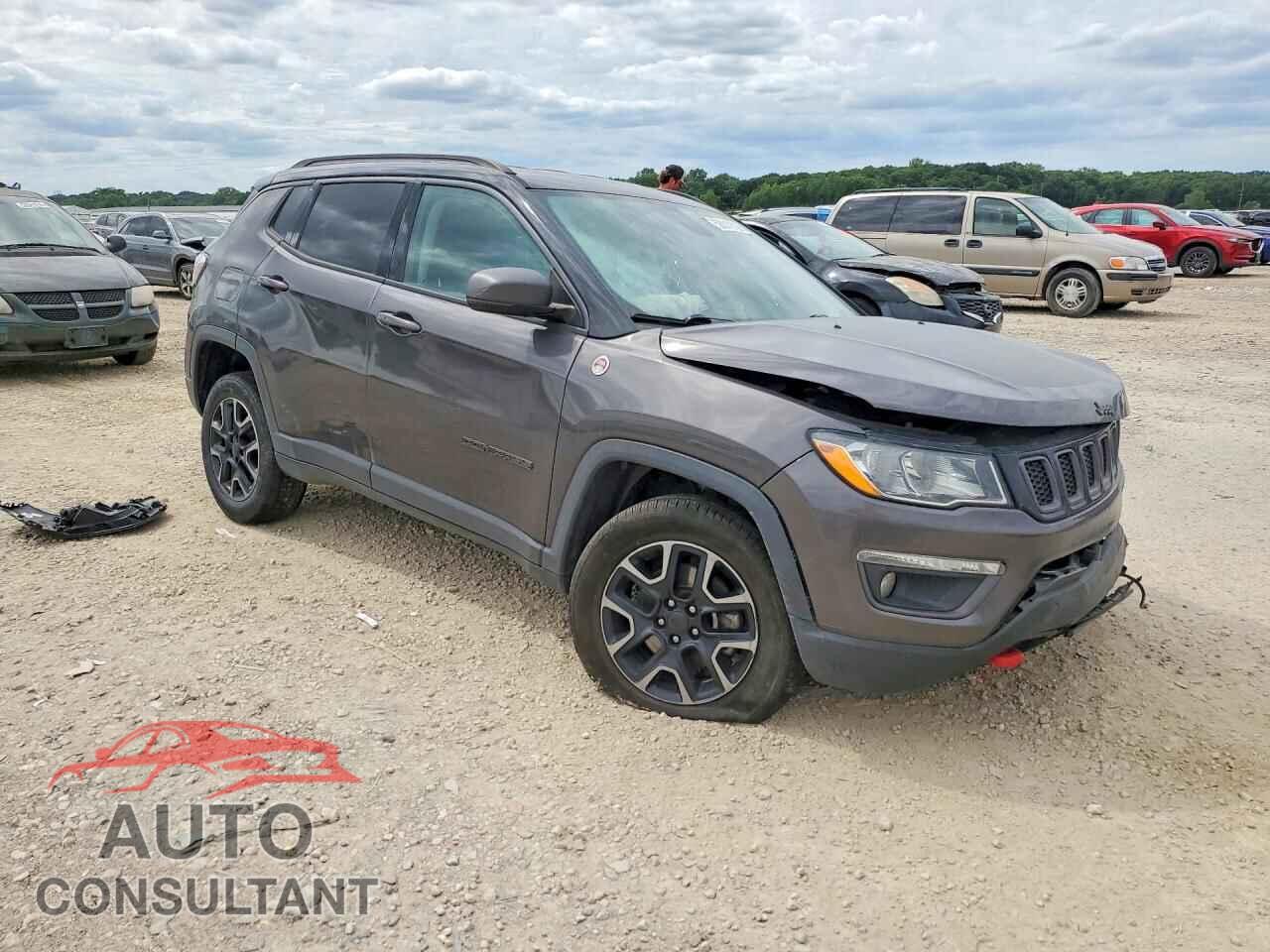 JEEP COMPASS 2019 - 3C4NJDDB7KT618007