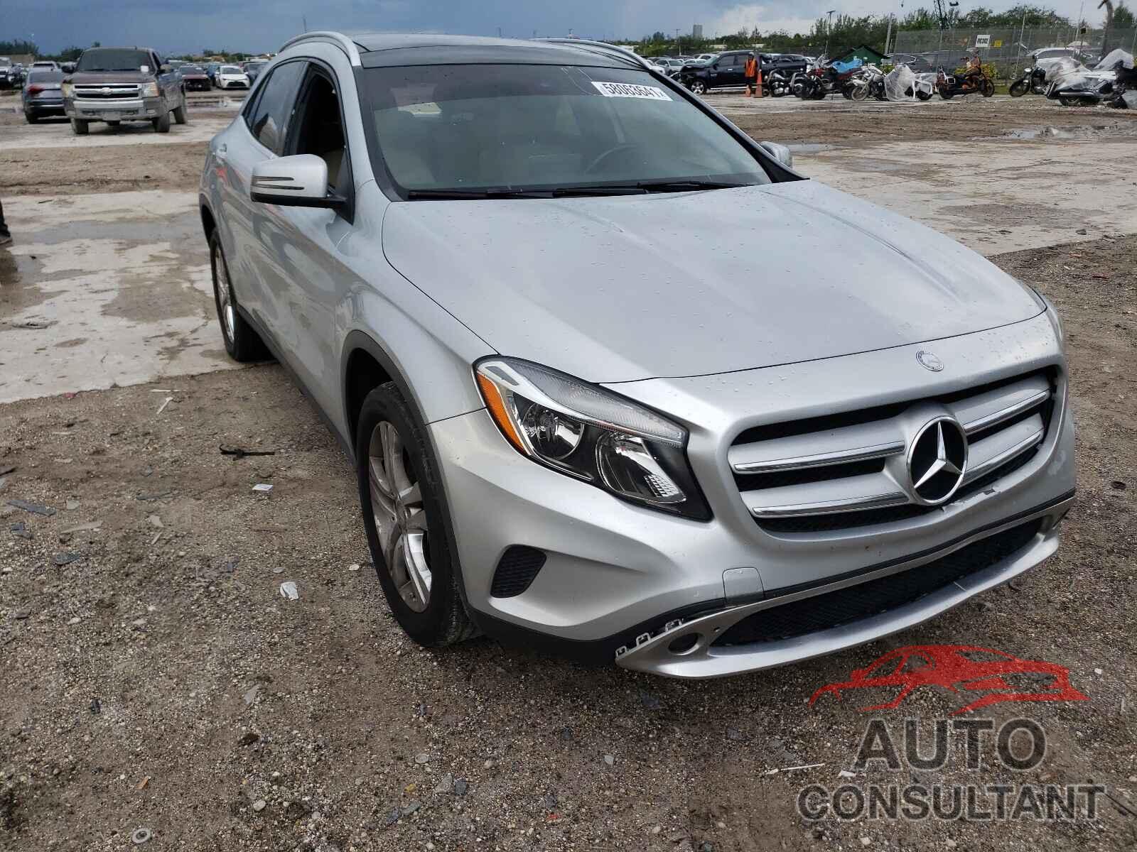 MERCEDES-BENZ GLA-CLASS 2016 - WDCTG4EB5GJ204978