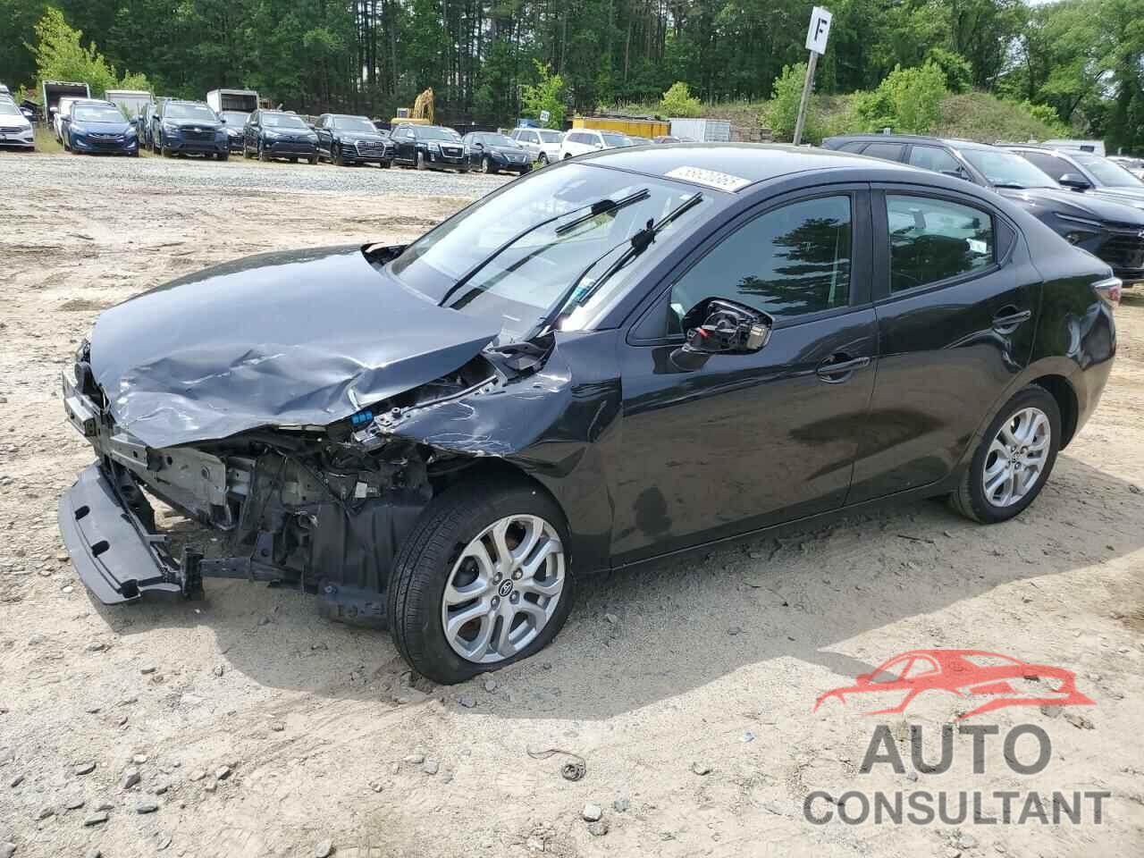 TOYOTA YARIS 2017 - 3MYDLBYV5HY184441