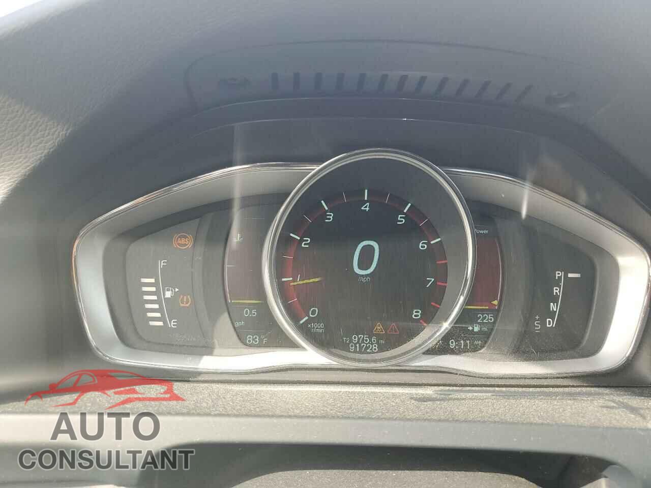VOLVO S60 2015 - YV140MFC4F1306934