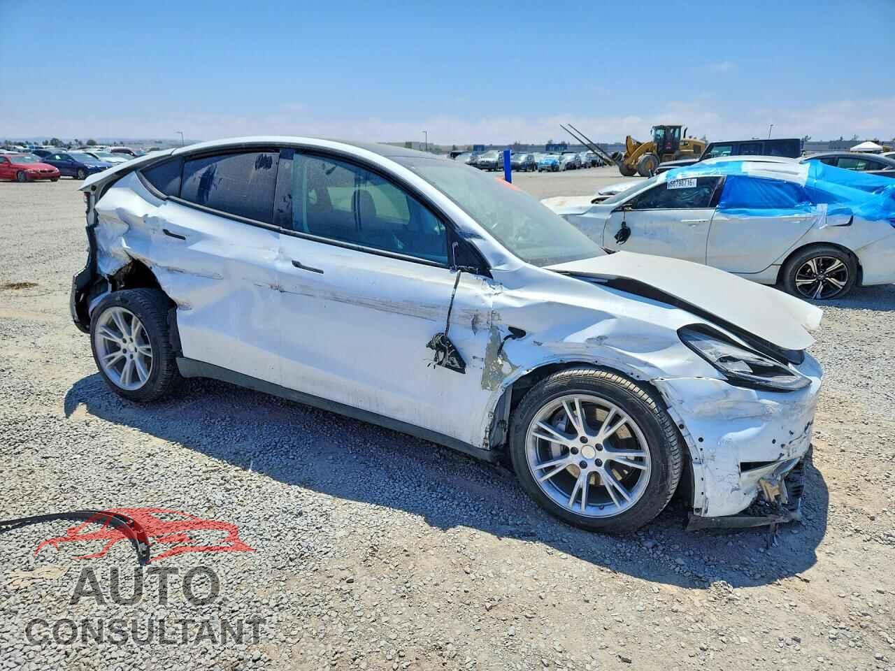 TESLA MODEL Y 2022 - 7SAYGDEE0NF356910