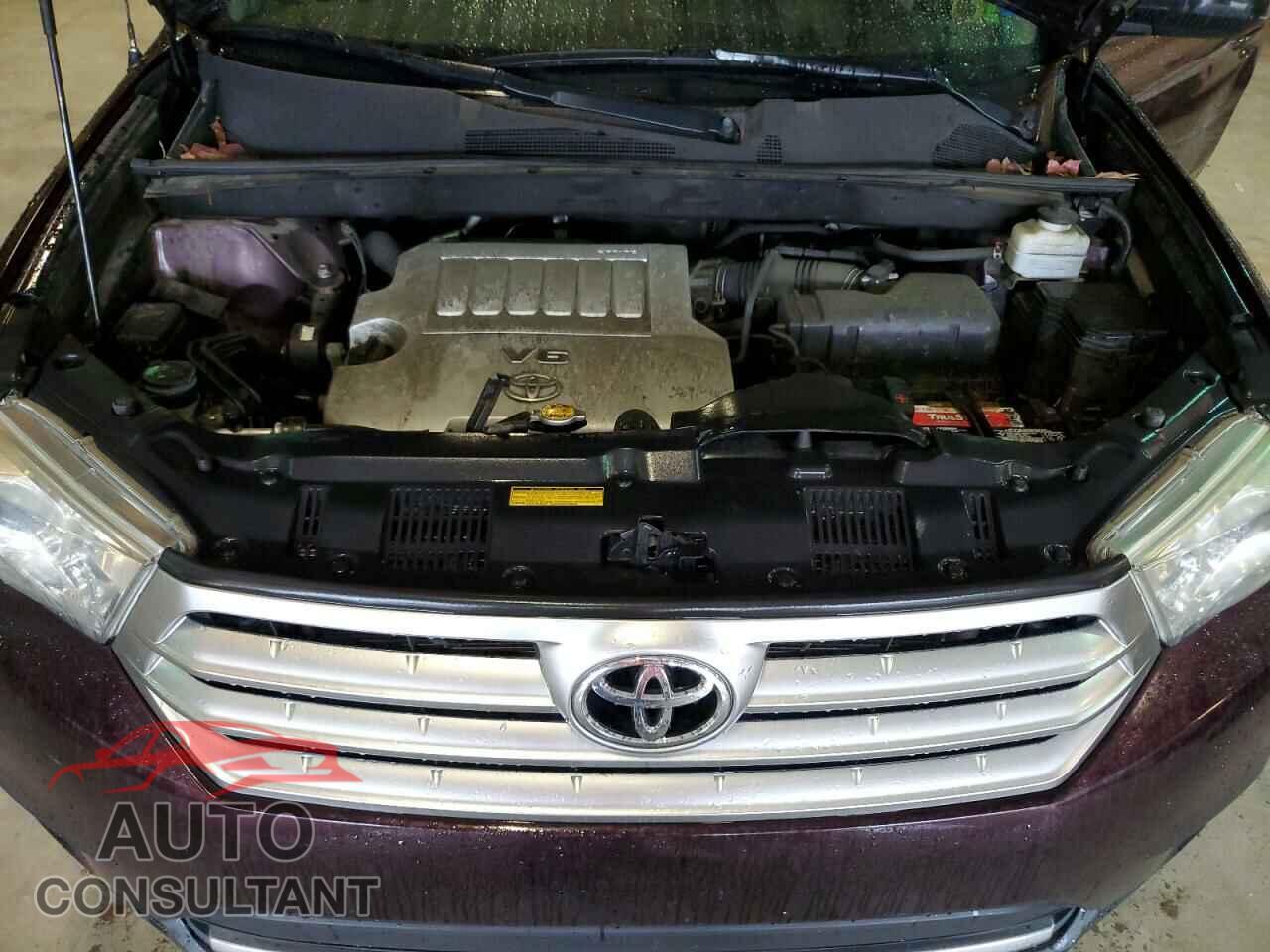 TOYOTA HIGHLANDER 2012 - 5TDBK3EH7CS151471