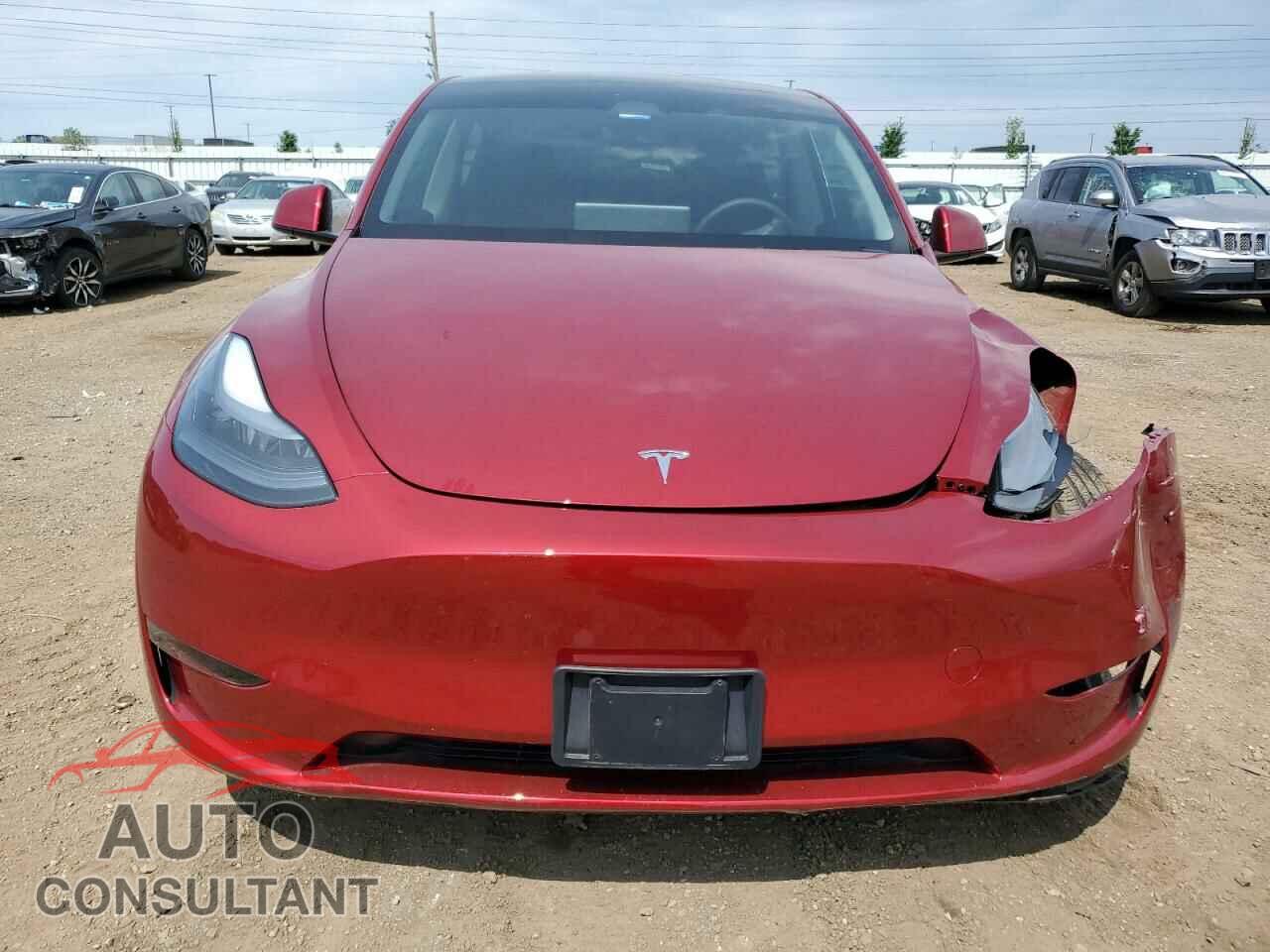 TESLA MODEL Y 2025 - 7SAYGDEE4SF215642