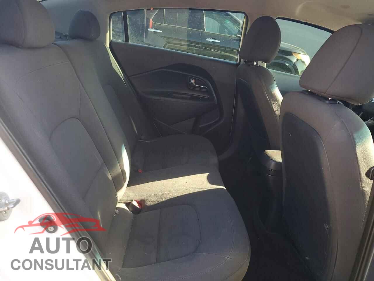 KIA RIO 2012 - KNADN4A33C6058136