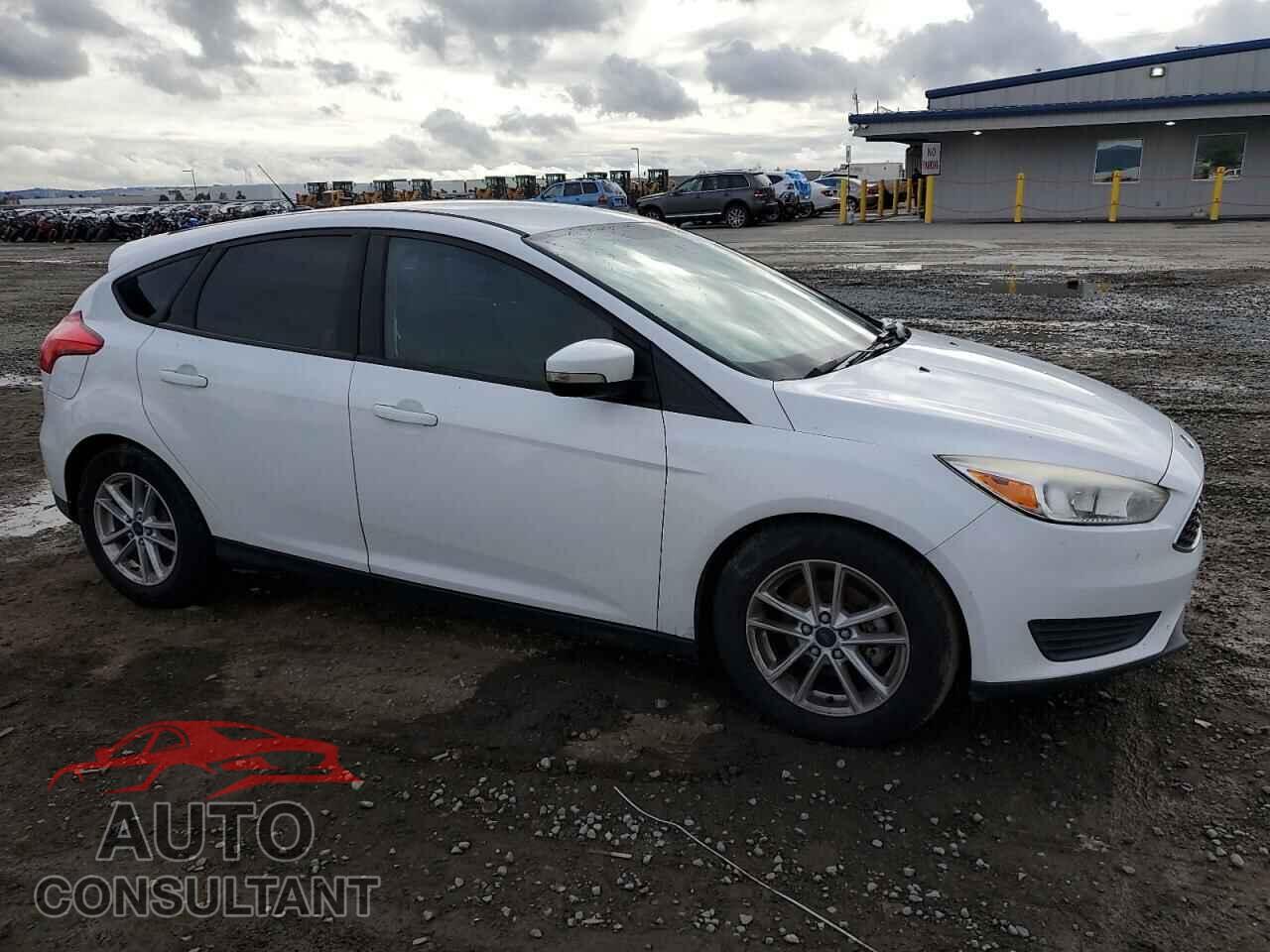 FORD FOCUS 2017 - 1FADP3K26HL233135