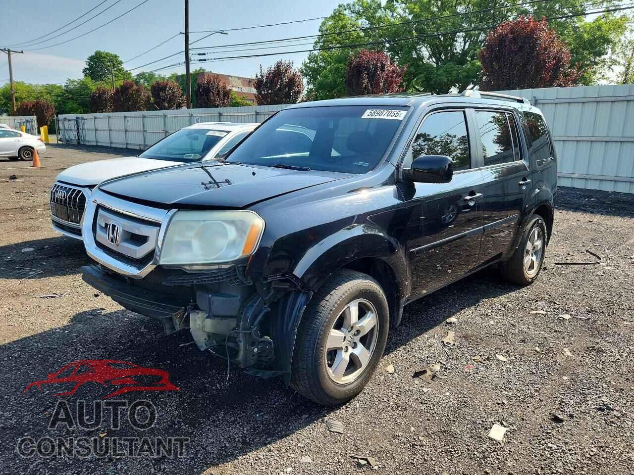 HONDA PILOT 2011 - 5FNYF4H51BB005799