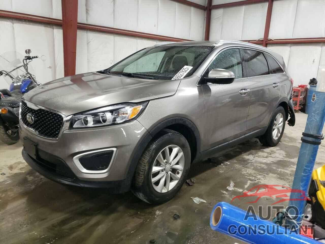 KIA SORENTO 2017 - 5XYPG4A31HG242666