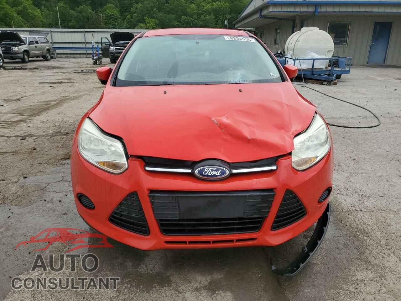 FORD FOCUS 2014 - 1FADP3F27EL148231