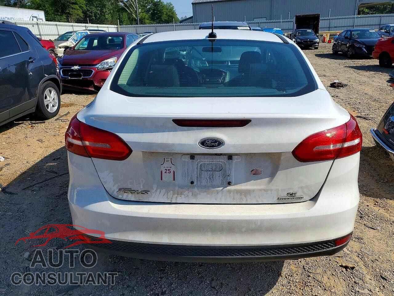 FORD FOCUS 2015 - 1FADP3F24FL342863