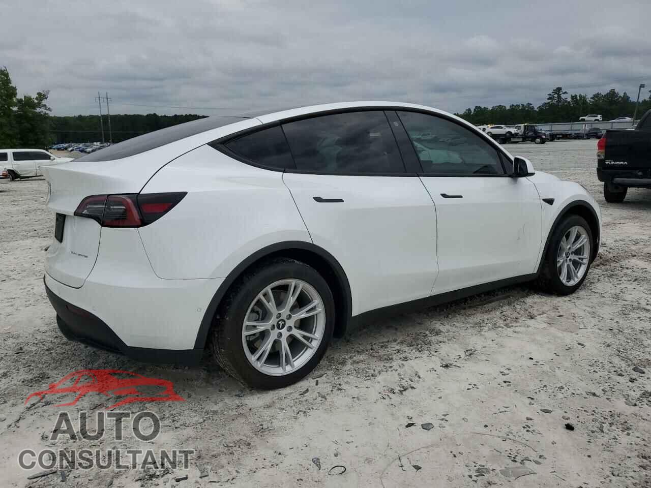 TESLA MODEL Y 2022 - 7SAYGDEE7NF368908