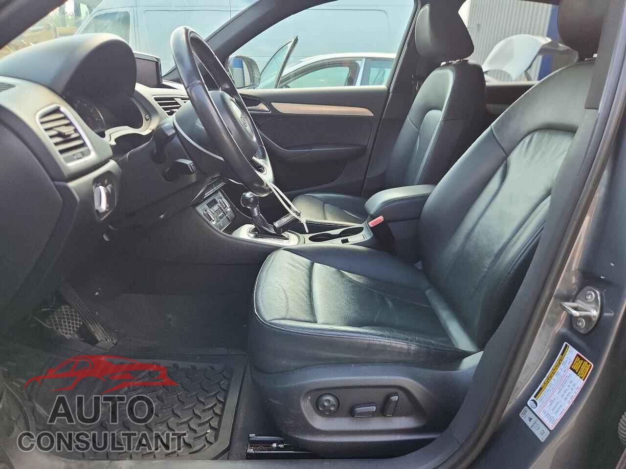 AUDI Q3 2015 - WA1EFCFS3FR010521
