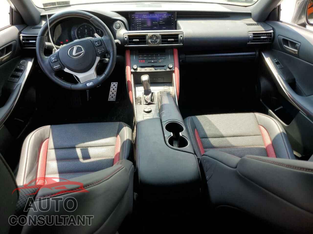 LEXUS IS 2019 - JTHC81D22K5039393