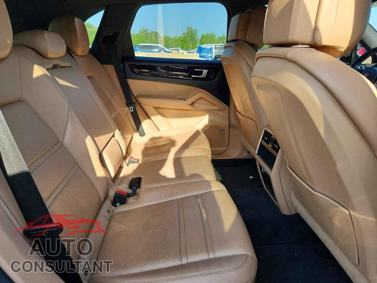PORSCHE CAYENNE 2019 - WP1AA2AY3KDA07441