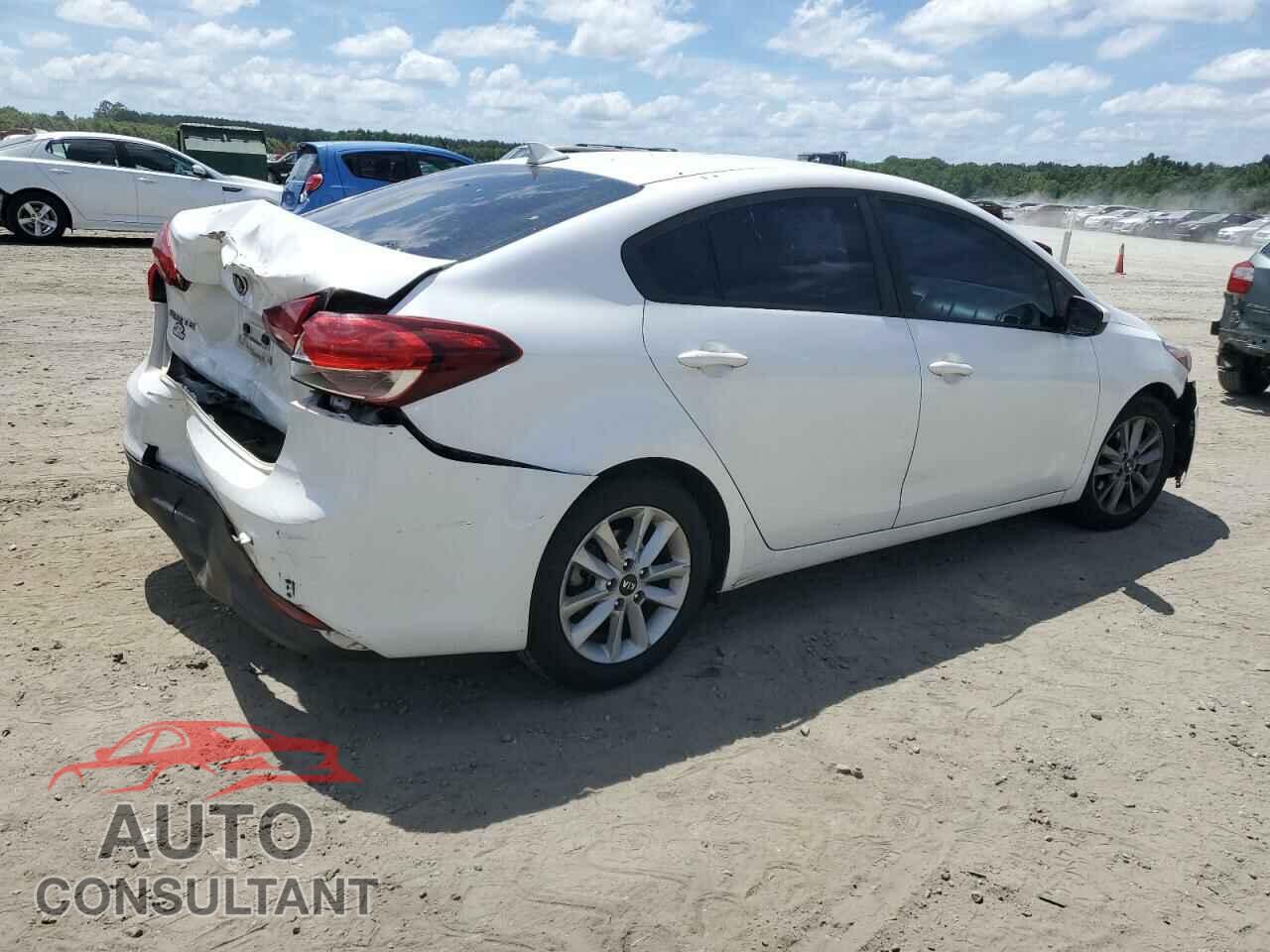 KIA FORTE 2017 - 3KPFL4A77HE126069