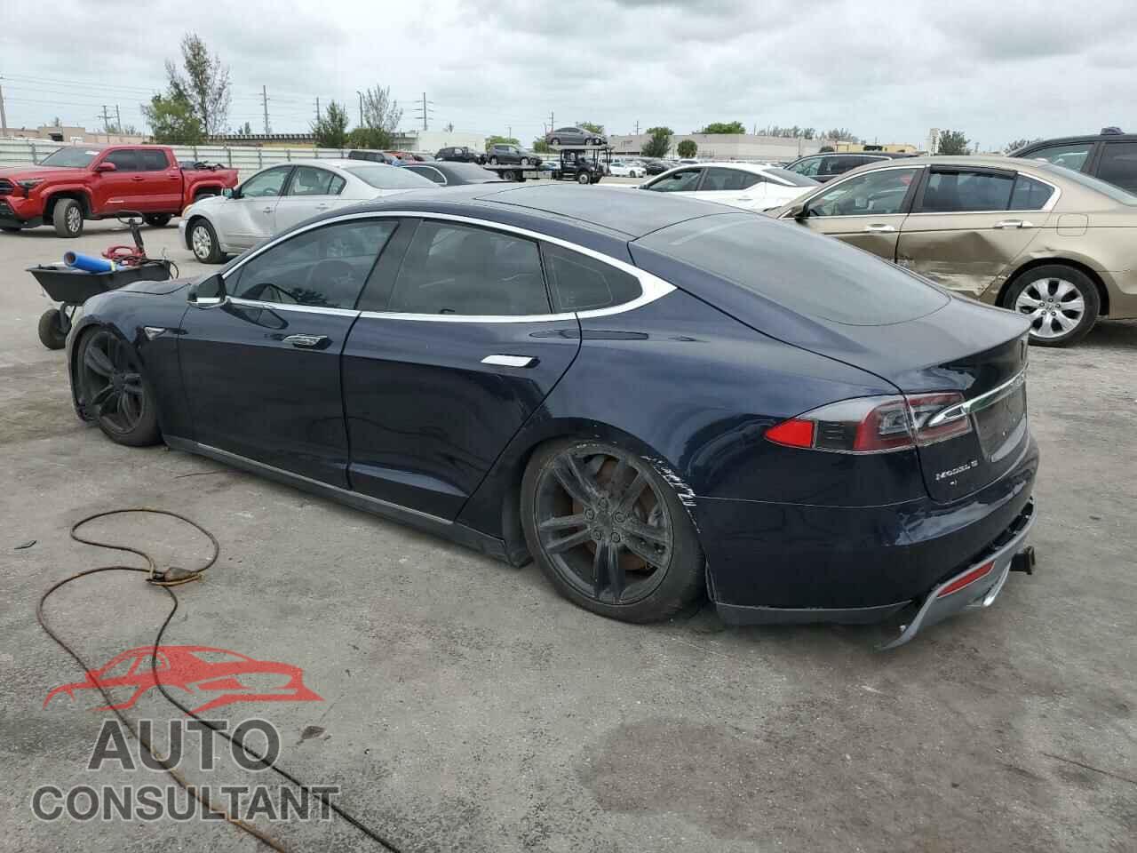 TESLA MODEL S 2014 - 5YJSA1H16EFP51363