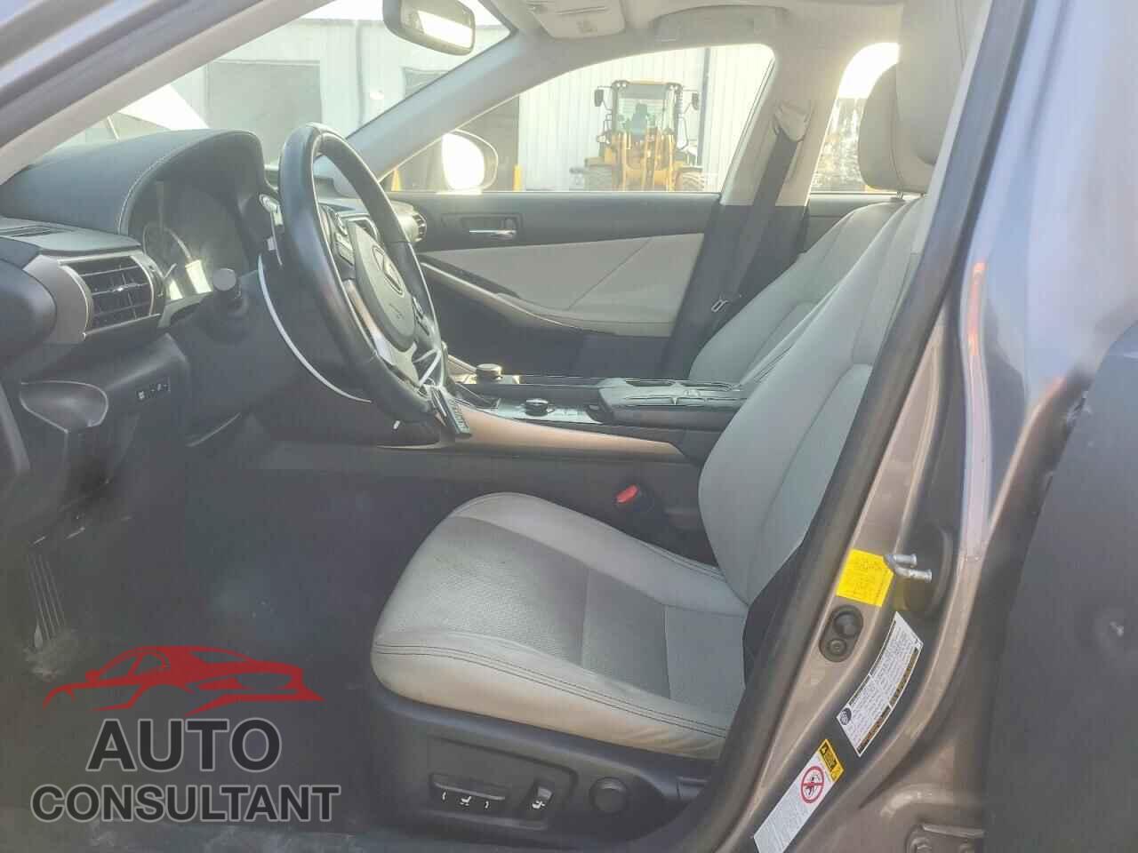 LEXUS IS 2014 - JTHCF1D22E5011314
