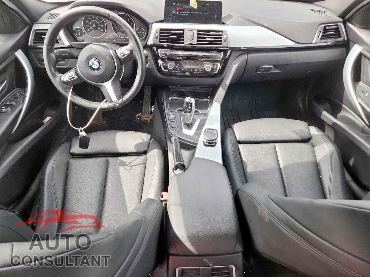 BMW 3 SERIES 2016 - WBA8E1G51GNU11784
