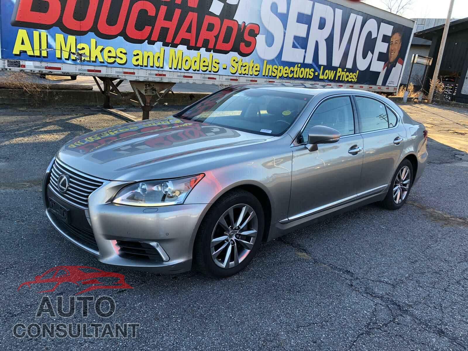 LEXUS LS460 2016 - JTHCL5EFXG5027331