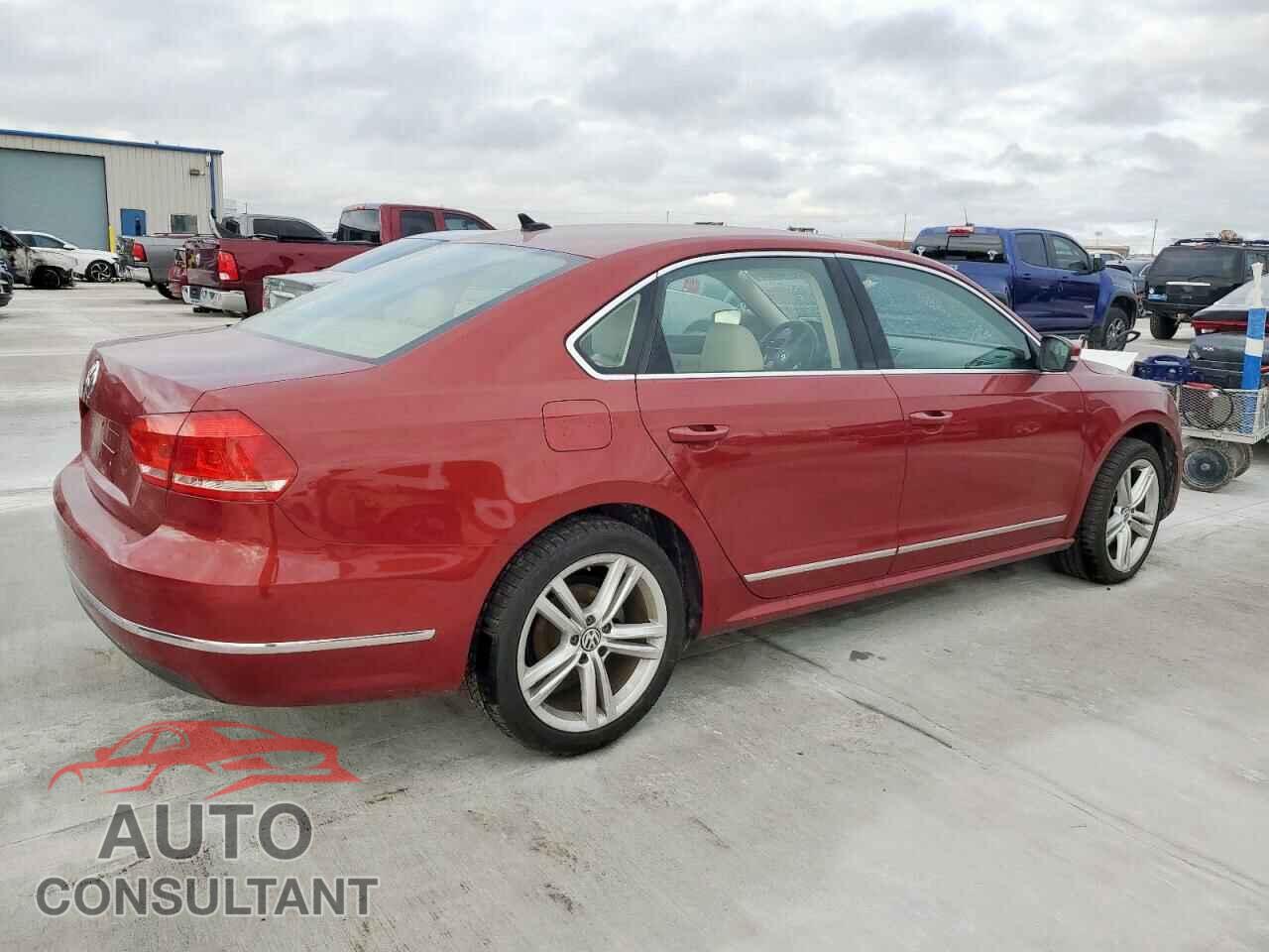 VOLKSWAGEN PASSAT 2015 - 1VWCV7A33FC028380