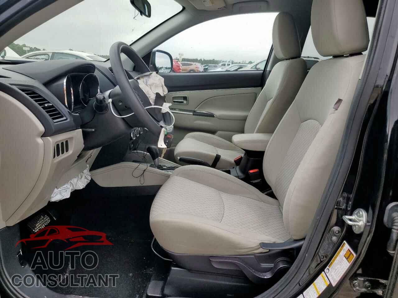 MITSUBISHI OUTLANDER 2018 - JA4AP3AU0JU011300