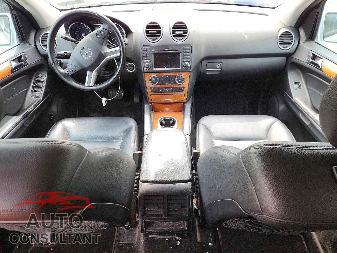 MERCEDES-BENZ M-CLASS 2009 - 4JGBB86E59A508505