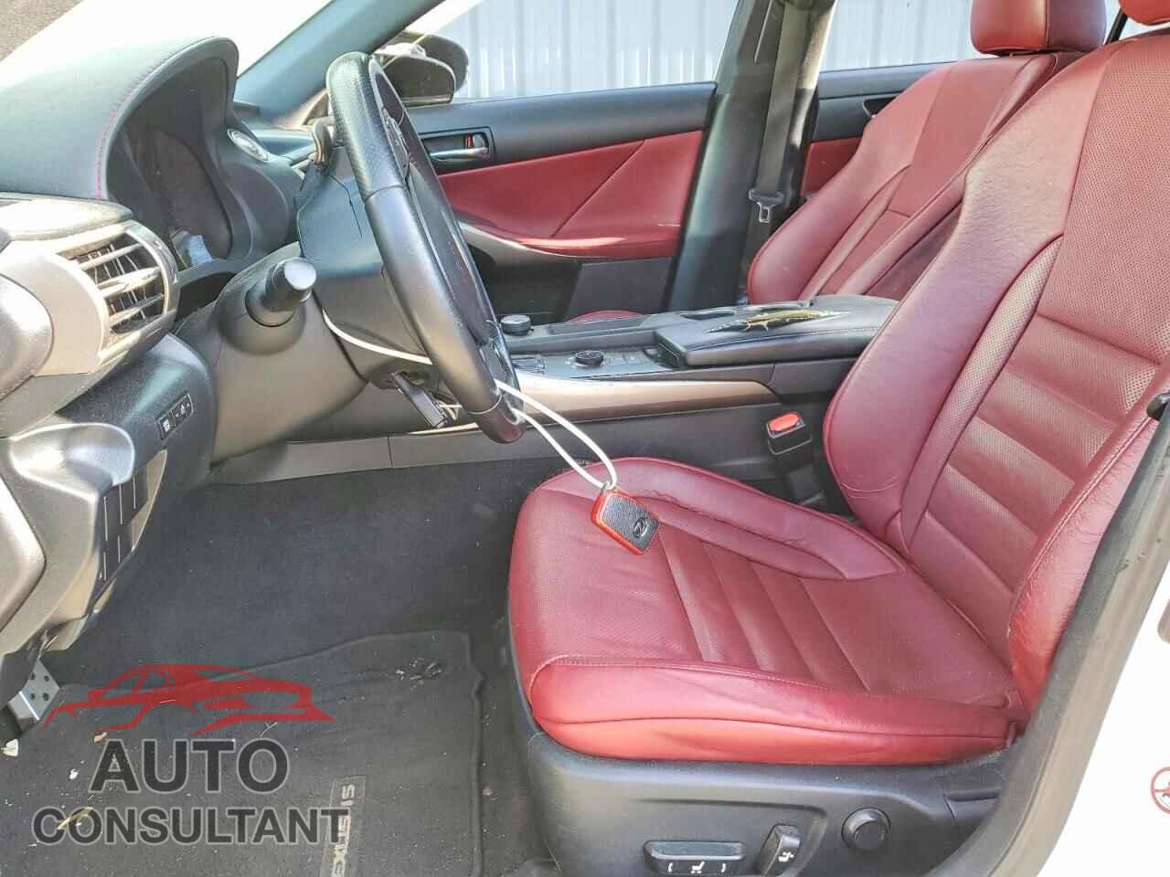LEXUS IS 2015 - JTHBF1D29F5052553