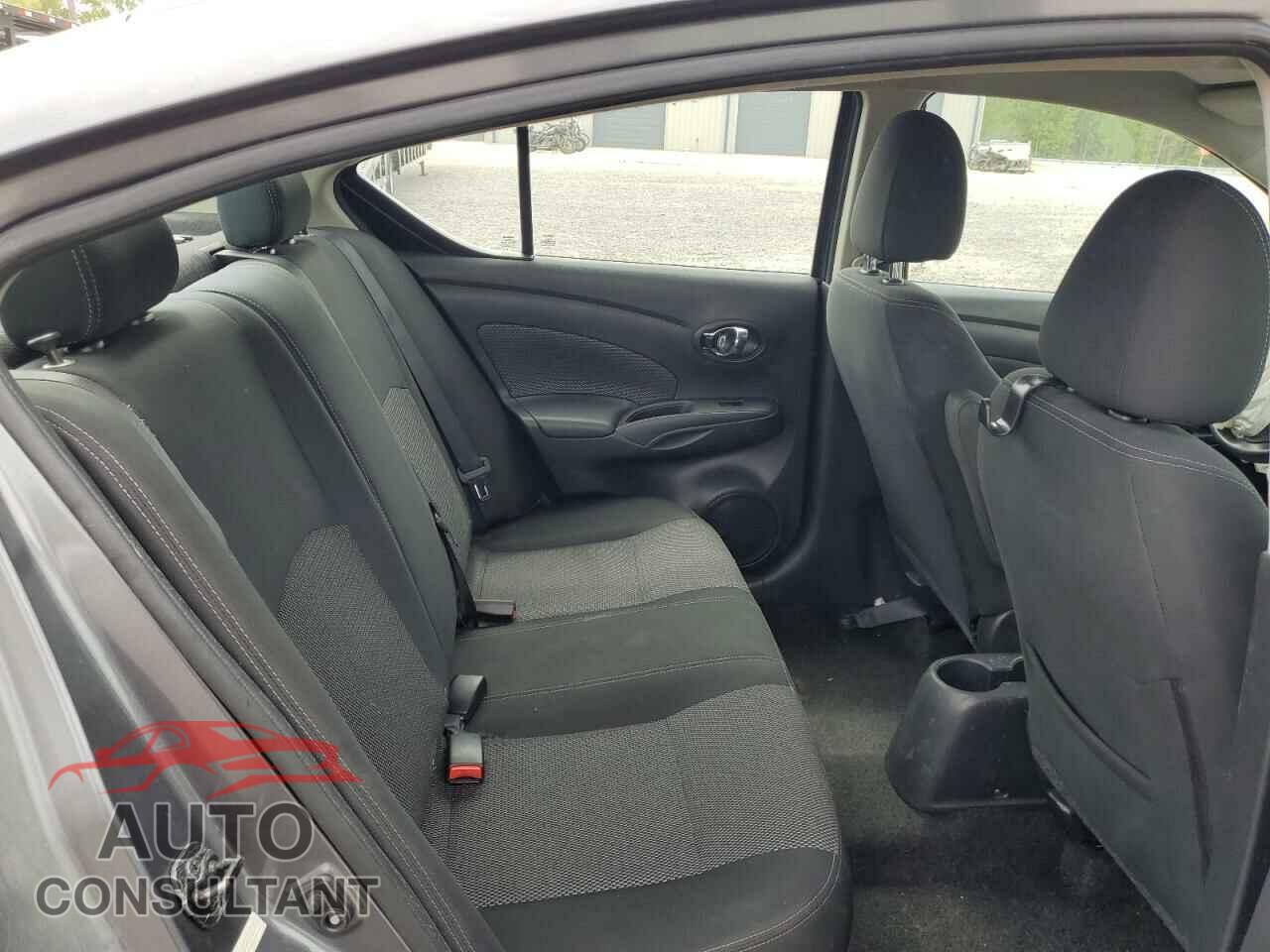 NISSAN VERSA 2019 - 3N1CN7AP3KL823582