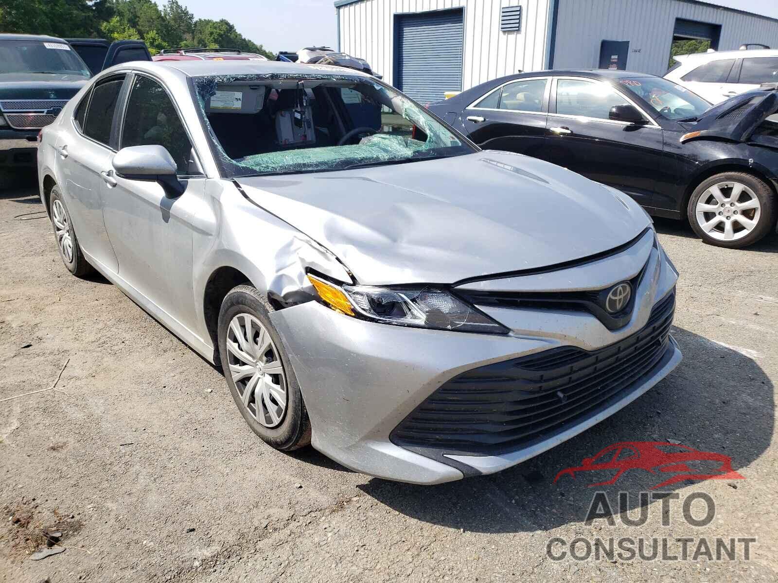 TOYOTA CAMRY 2018 - 4T1B11HK4JU539065