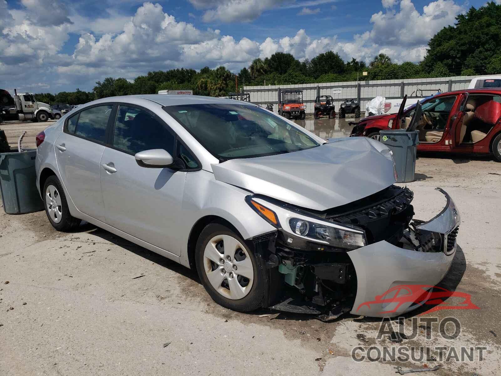 KIA FORTE 2018 - 3KPFK4A75JE271653