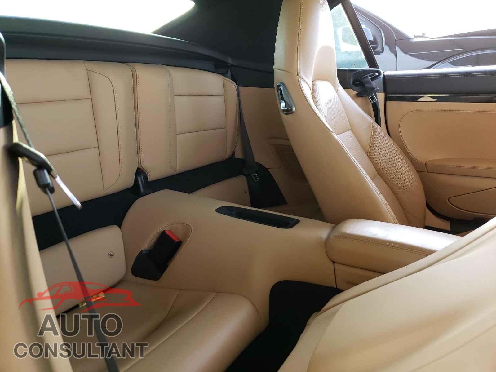 PORSCHE 911 2017 - WP0CA2A92HS141140